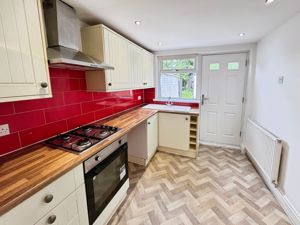 Kitchen- click for photo gallery